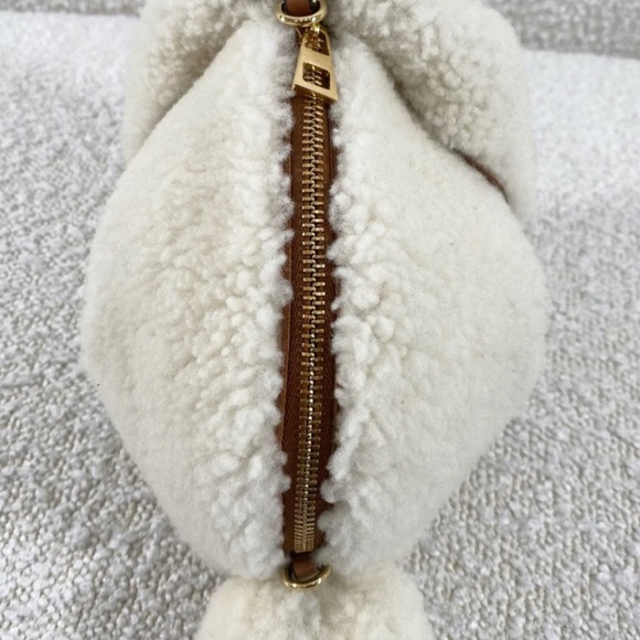 Authentic Loewe Rabbit Crossbody Bag Shearling Mini - Picture 3 of 8